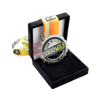 Elevating the Presentation of Every Medal with Distinction