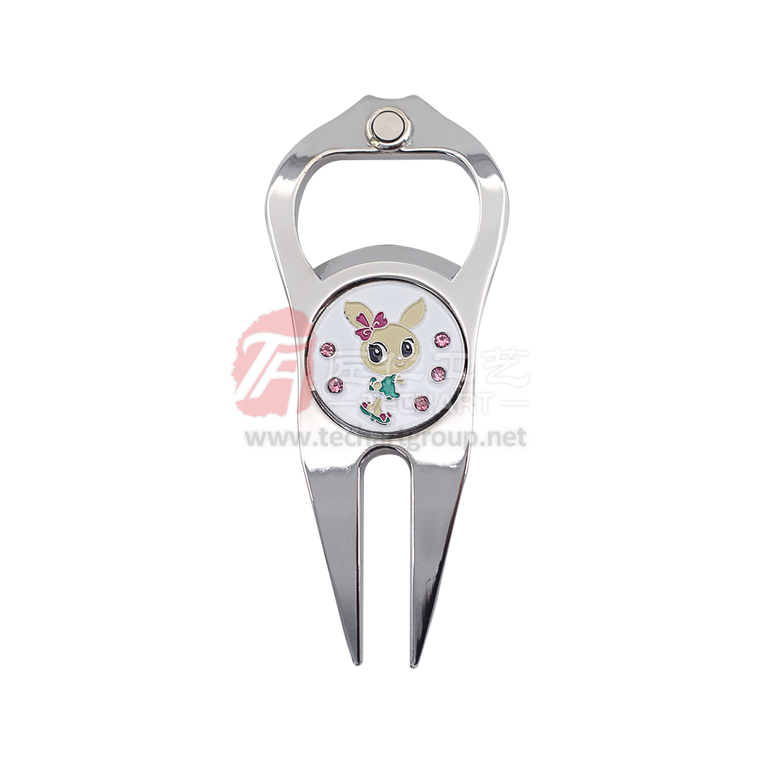 Golf Divot Tool with Rhinestones .jpg